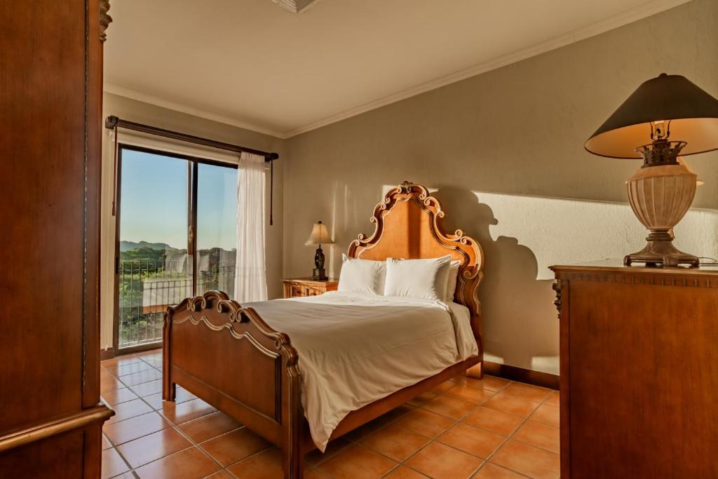 Bougainvillea 2306 - Luxury Condo Reserva Conchal photo 3