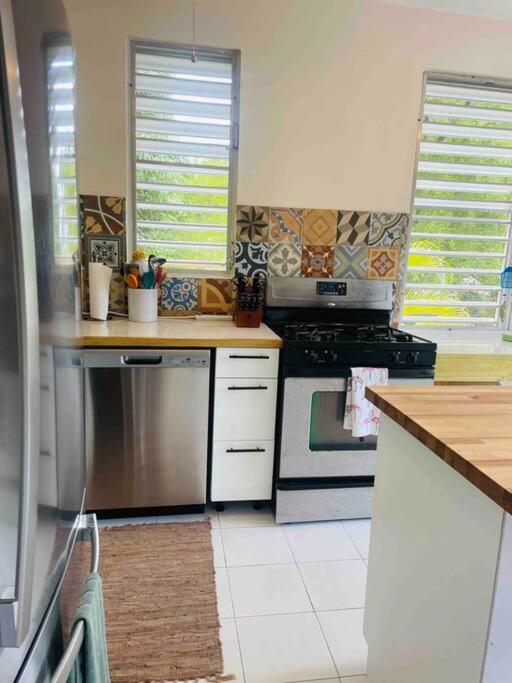 3 Bedroom Retreat in Rincon Casa Pina Suave, Rustic with Yard & Patio photo 4