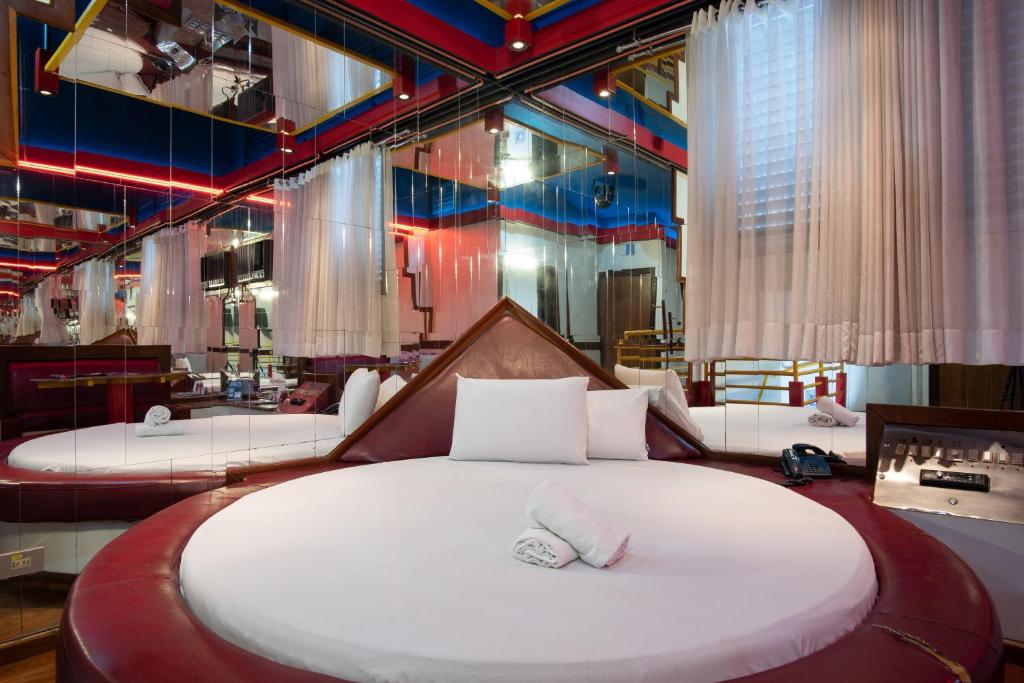 Motel Fantasy 5 photo 3