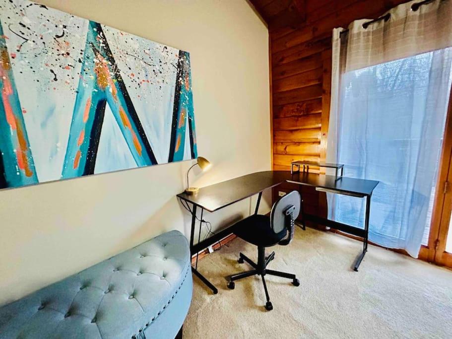 Cozy cabin close to Virginia Tech and Radford University photo 3