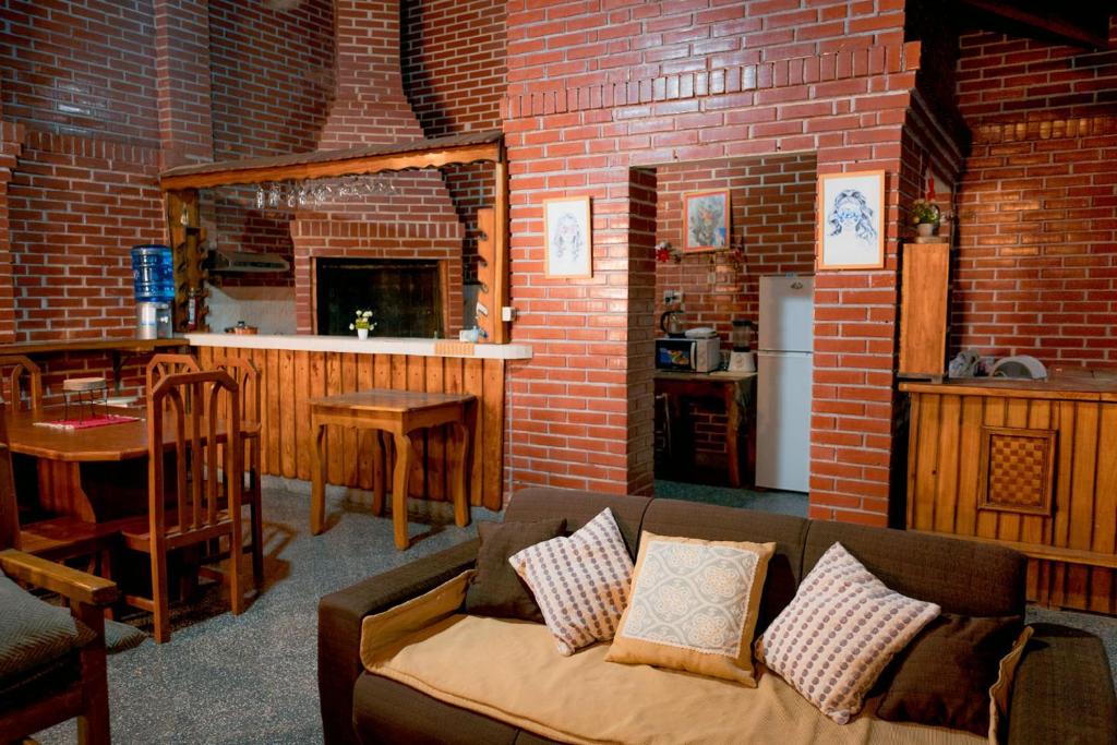 Country house, friends, meetings, well connected photo 4