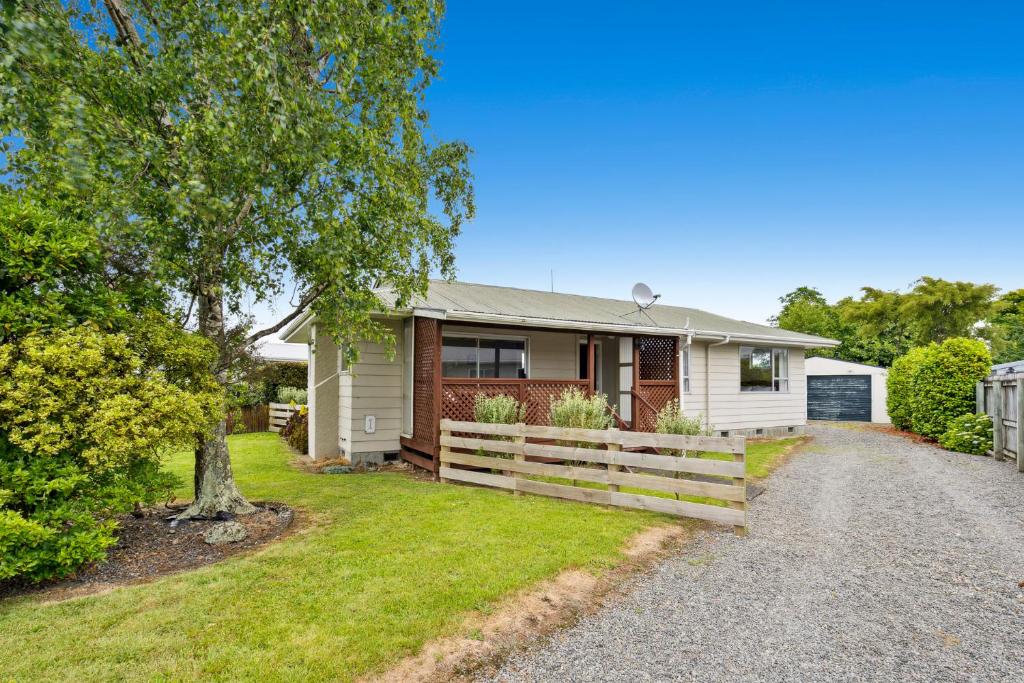 Green Grove - Carterton Holiday Home photo 2