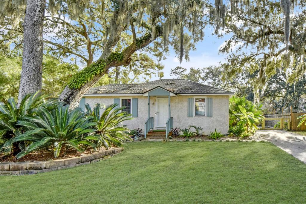 Sago Palm Cottage image