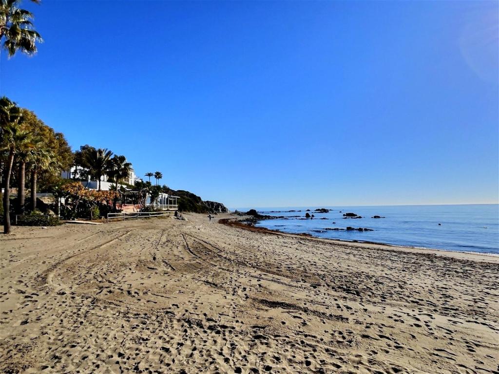 Two bedroom apartment walking distance to a stunning beach in Casares Costa photo 2