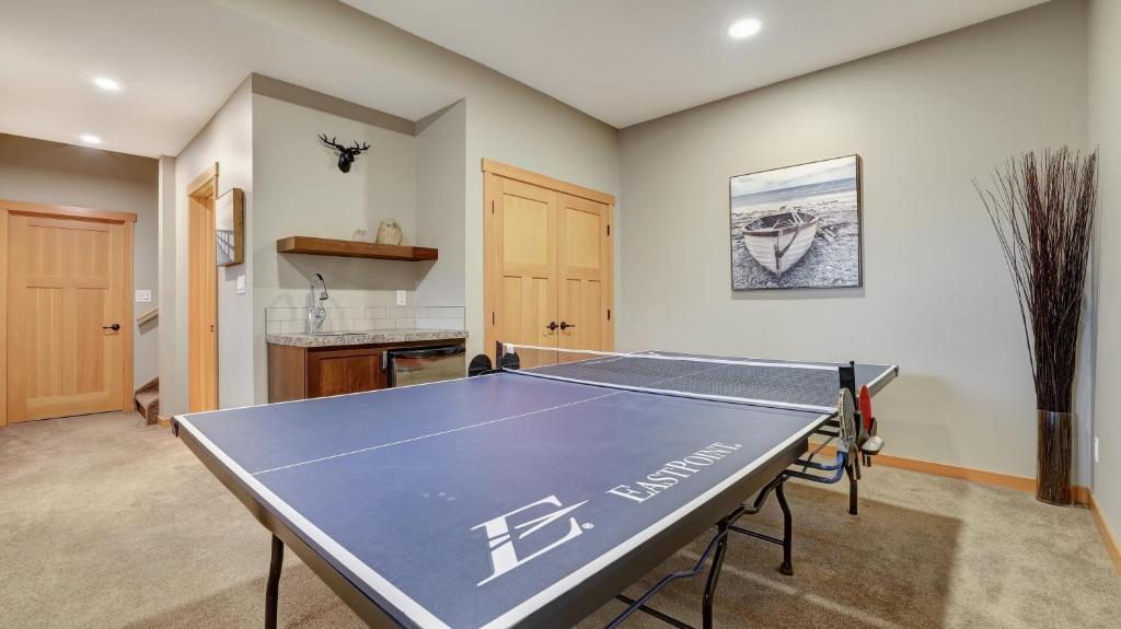 The Residences at Fairmont Ridge photo 3