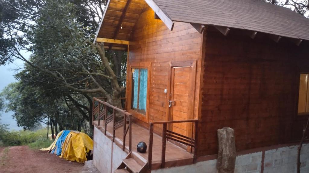Jhari Mountain View (Tree house) Homestay photo 2