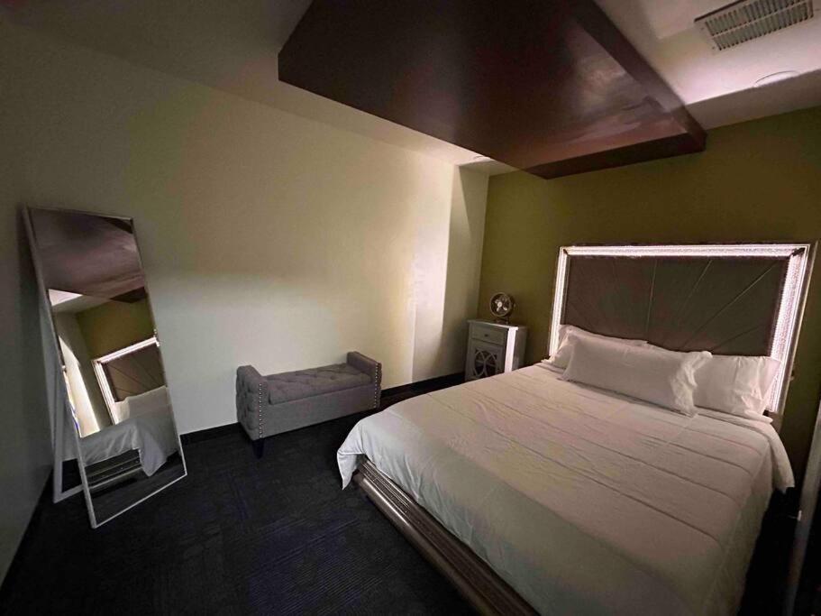 Accommodation and Office, Perfect For The Traveling Professional photo 3