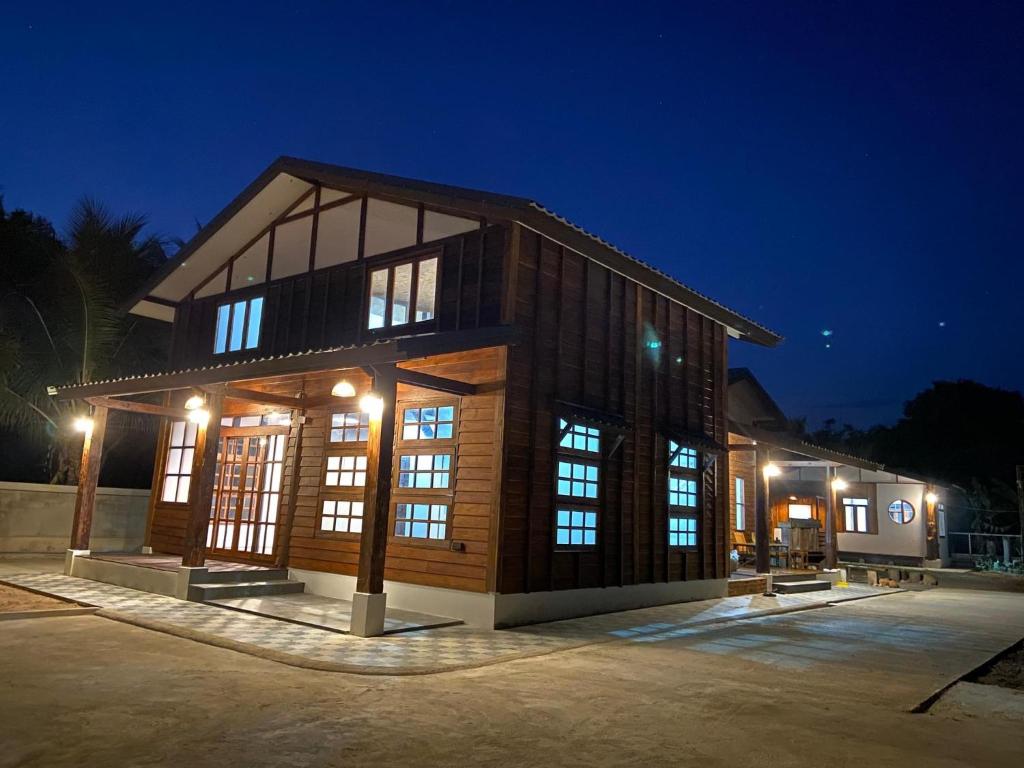 บ้านฮิดะ หางดง, Chiang Mai
