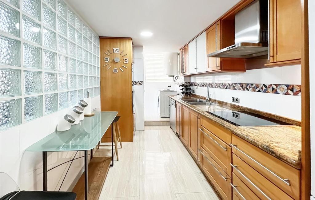 3 Bedroom Amazing Apartment In Ganda Playa photo 3