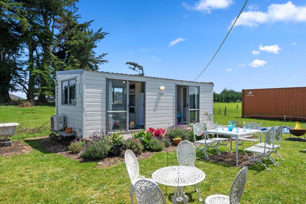 MGM Studio Cabin - Himitangi Holiday Studio