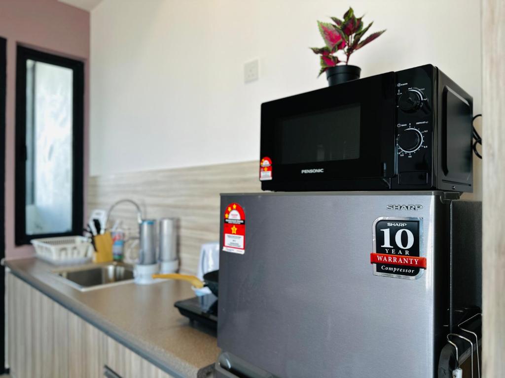 New Comfy Urban Suite Homestay at Georgetown for family by Urban Staycations photo 3