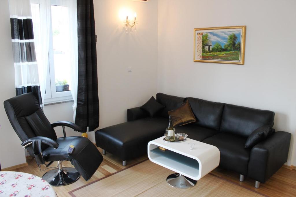 Ana Apartment photo 3