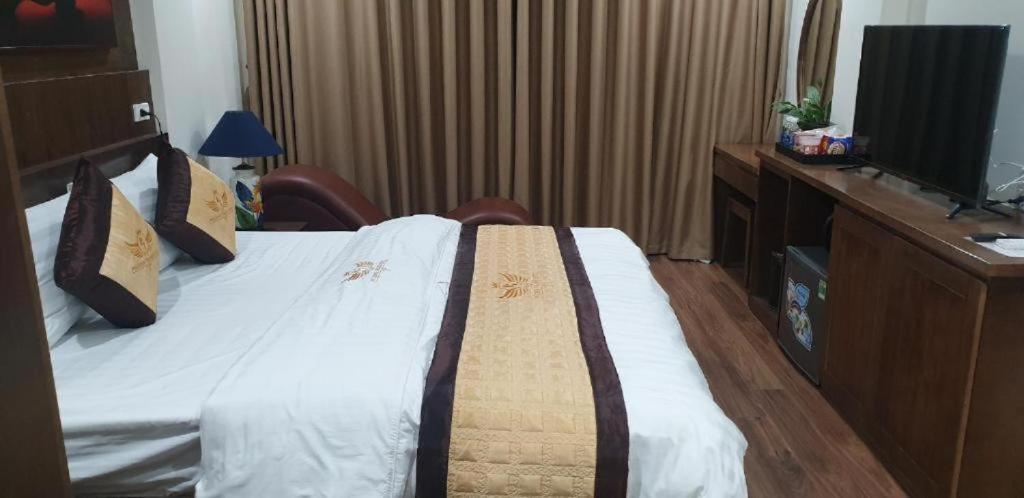 Phương Trang Hotel - 71 Giáp Nhị - by Bay Luxury