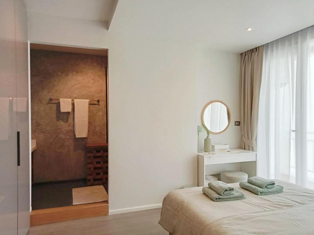 Waterfront Suites Phuket by Centara NEW photo 4
