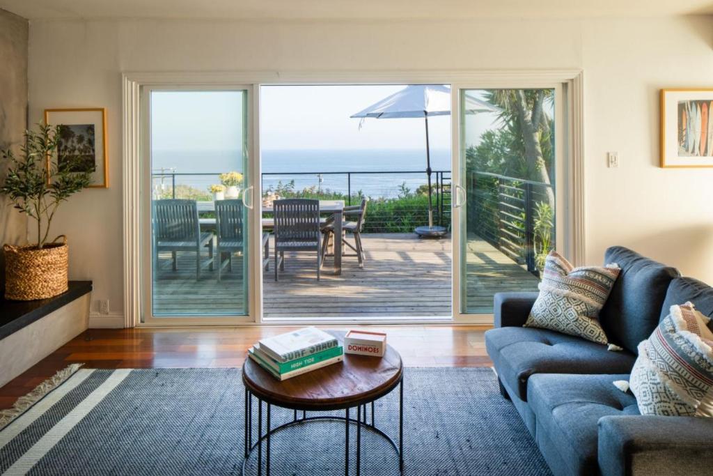 Bluff by AvantStay Gorgeous Malibu Getaway w Hot Tub Spectacular Ocean Views photo 4