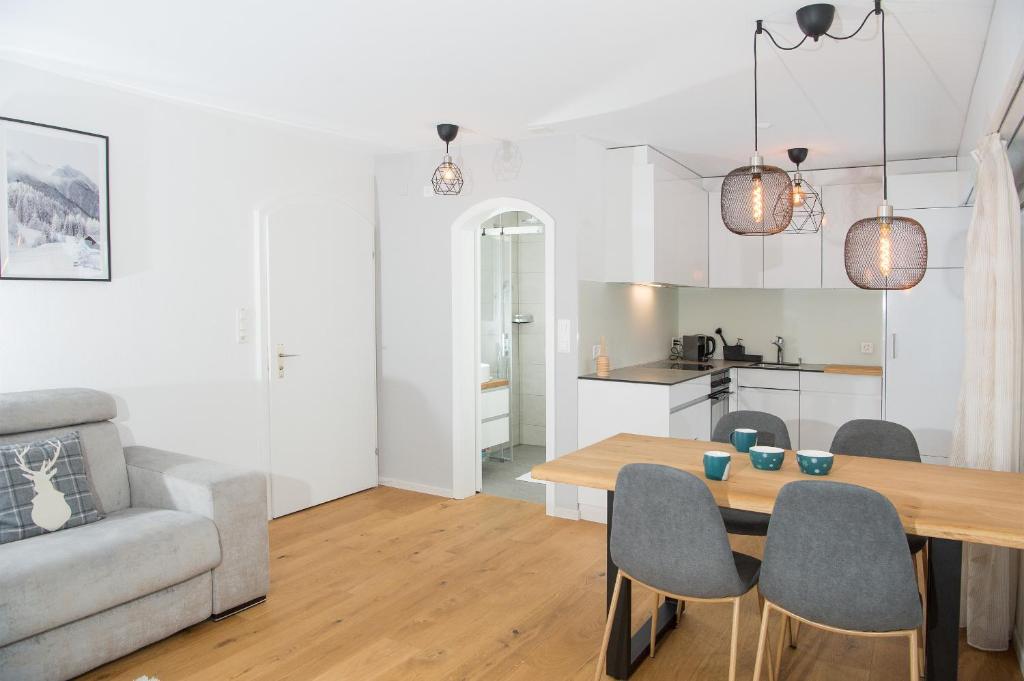 Sundroina holiday flat for two people Lenzerheide centre photo 2