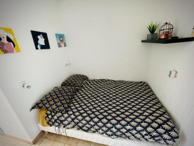 AS24000 - Studio cabine avec parking, wifi , clim et piscine photo 4