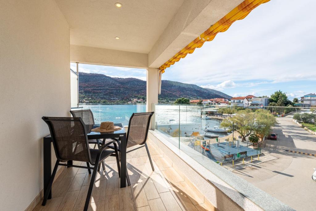 Apartments Holidays Roko photo 4
