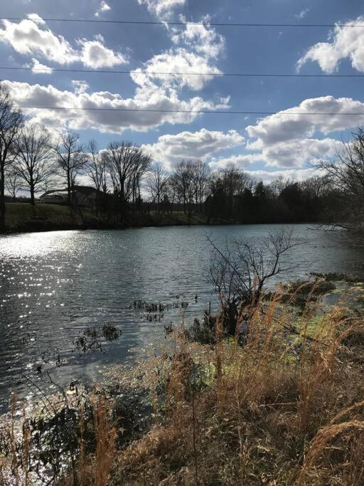 Barndominium with lake view, close to Nashville! photo 2