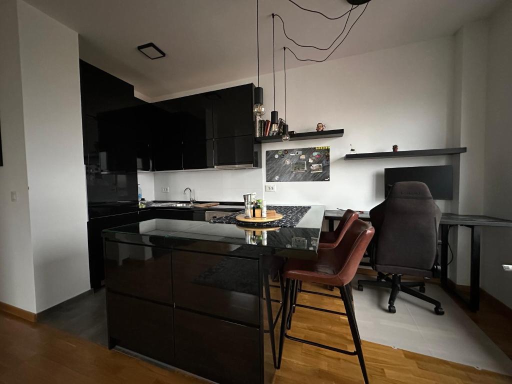 City Panorama Apartment photo 3