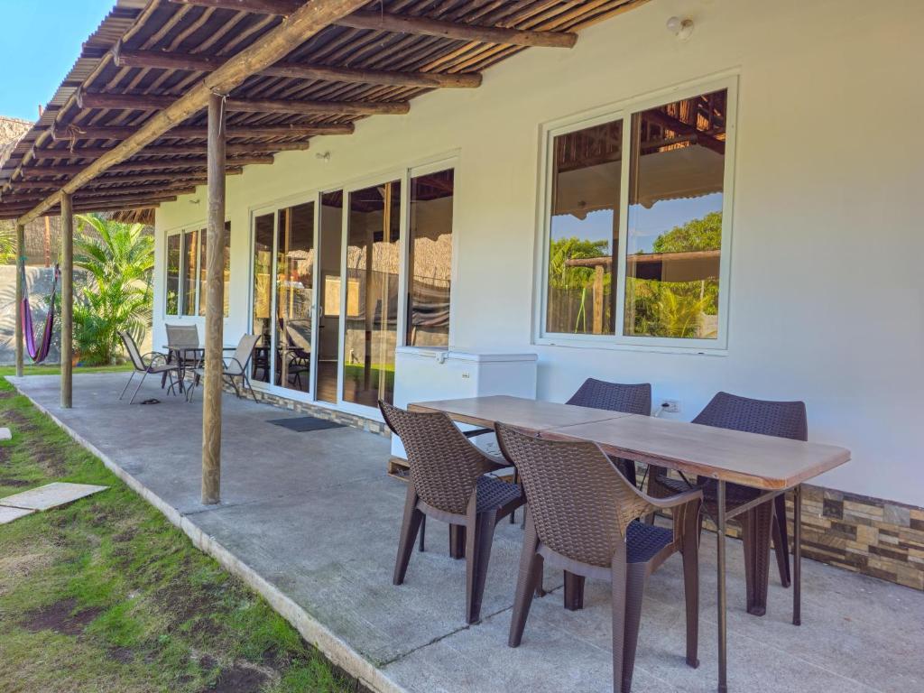 Kadamagy Monterrico photo 2
