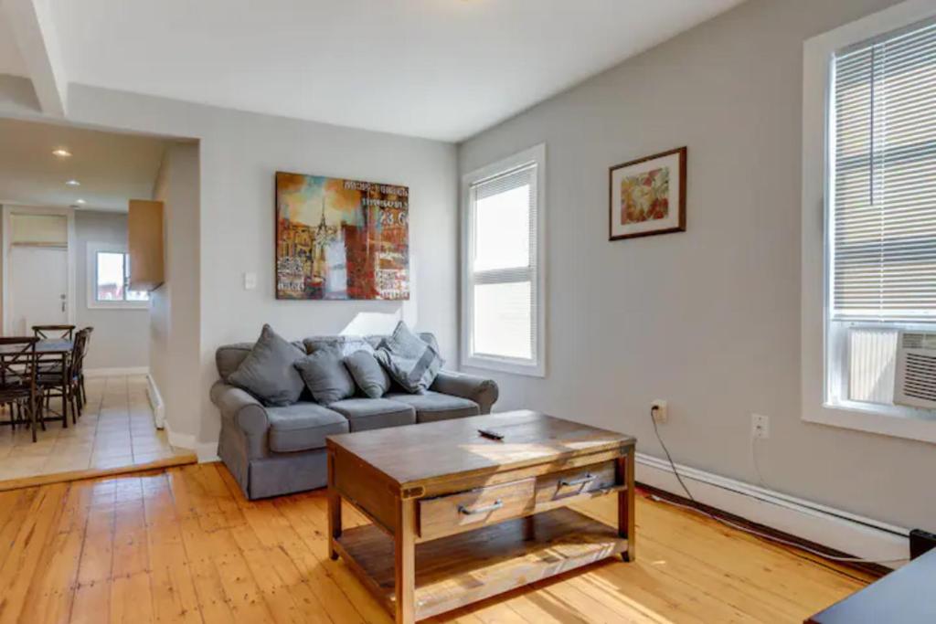 NEW! Boston Entire House Near MBTA, 3 Mi to Fenway!