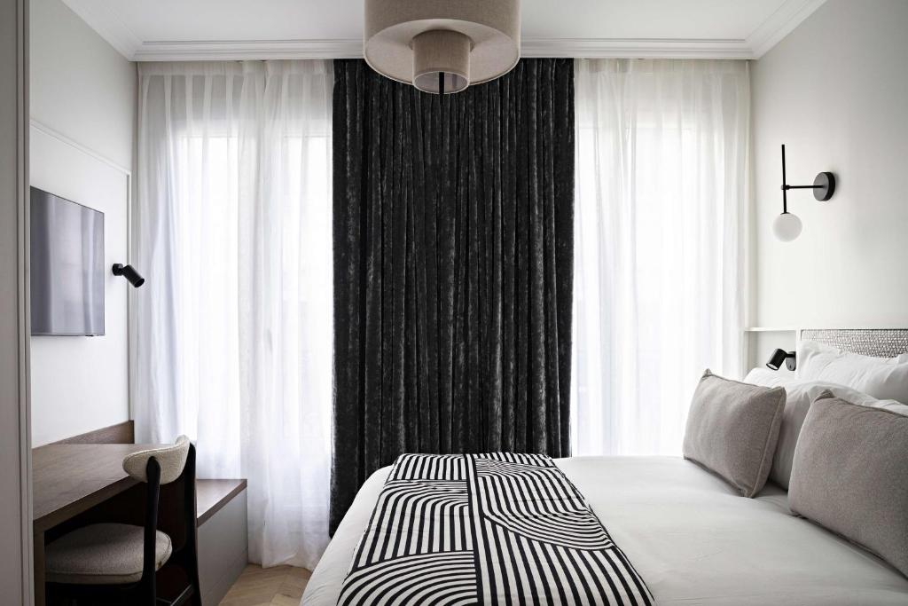 Best Western Premier The Blake Paris Gare Saint Lazare