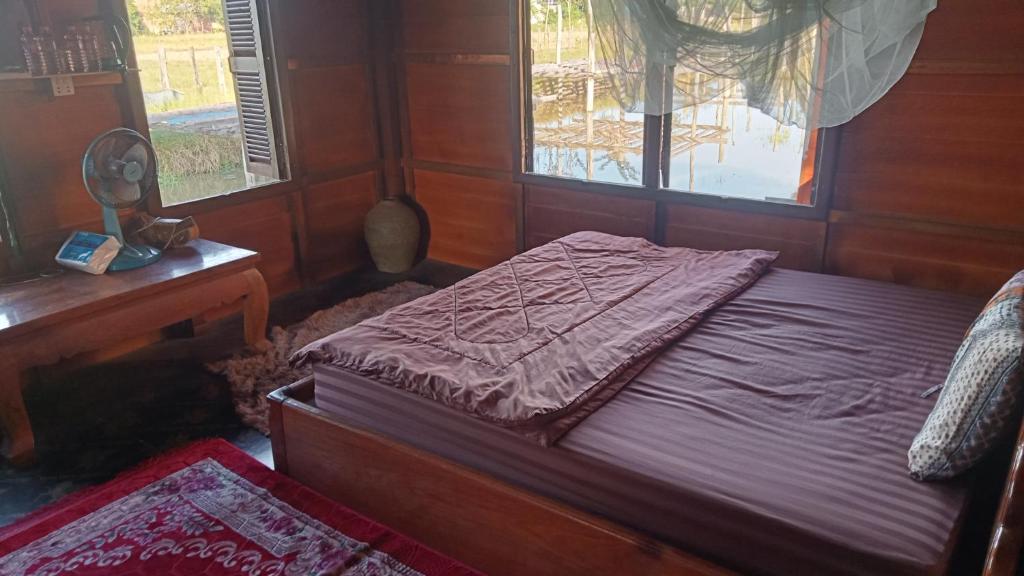 Kakrona Pouk Homestay - Tap to explore photos