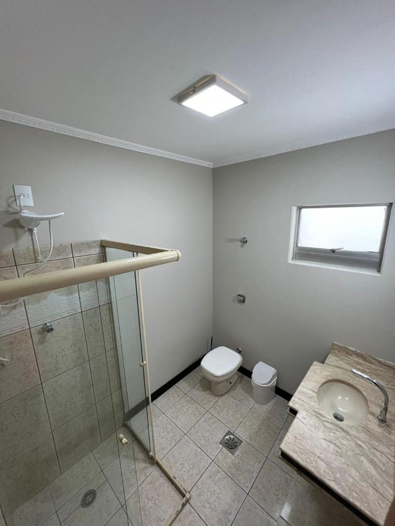Apartamento na região central. Diária de quartos privativos. photo 4