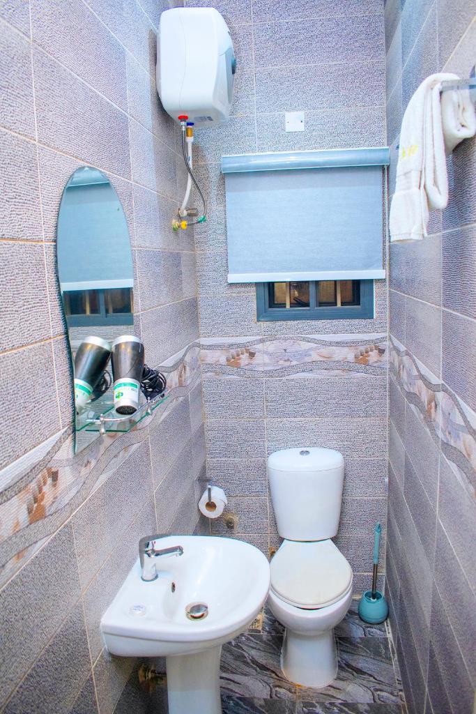 ERiTH APARTMENT & SUITES photo 2