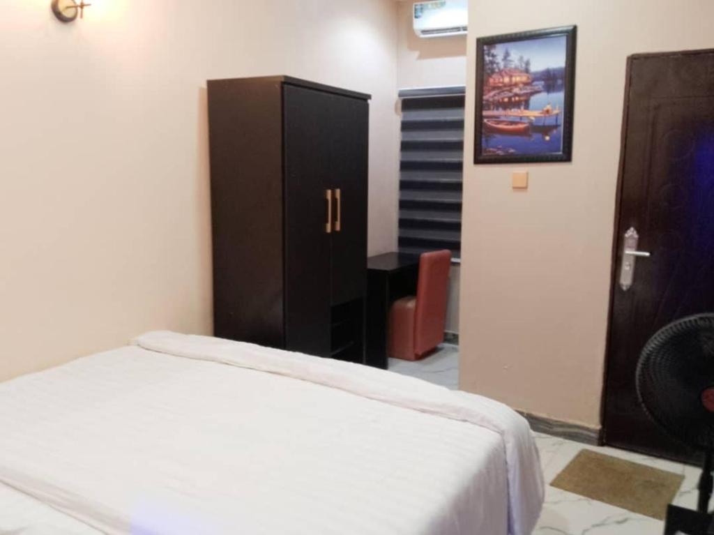 Emerald Hotel photo 1