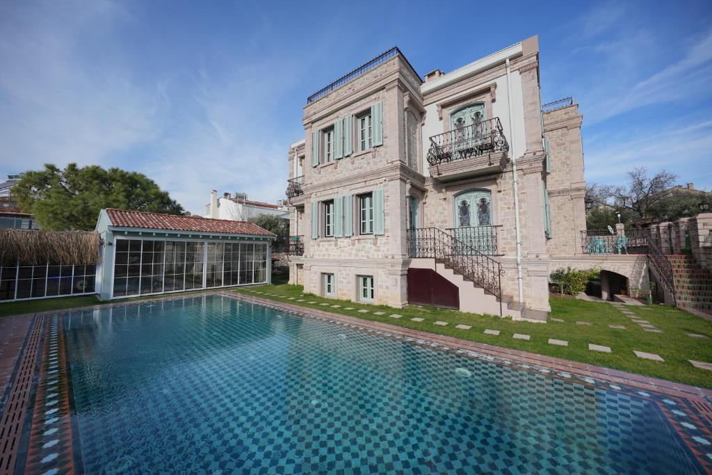 Naz Su Cunda photo 1