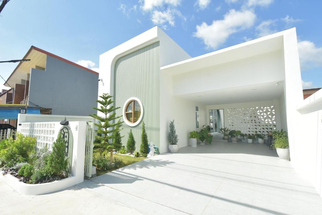 Self house (Cozy private house) photo 2