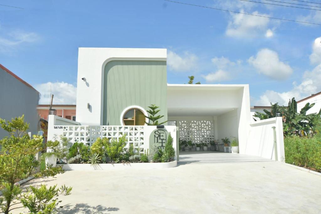 Self house (Cozy private house) photo 1