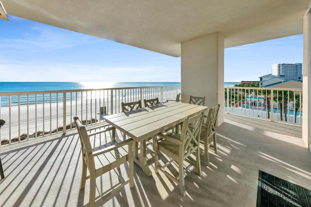 Majestic Beach Towers 1-301 photo 1