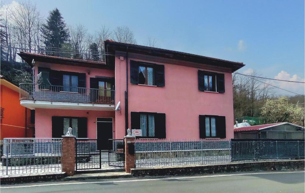 3 Bedroom Lovely Home In Torza