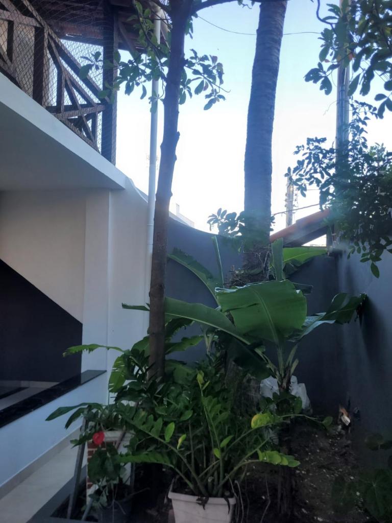 Casa ampla bem localizada photo 2
