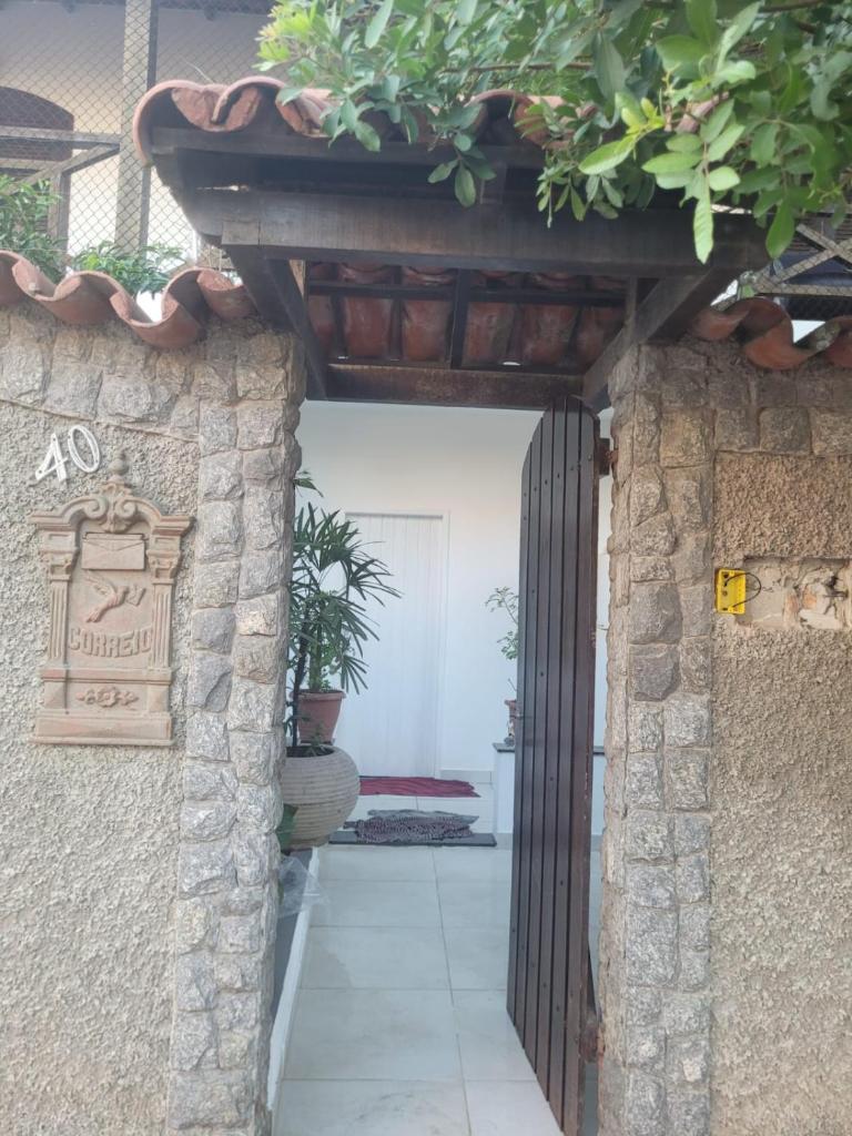Casa ampla bem localizada photo 1