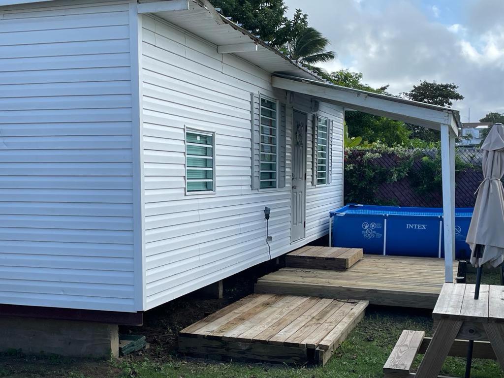 Small, Private Beach House & Pool photo 1