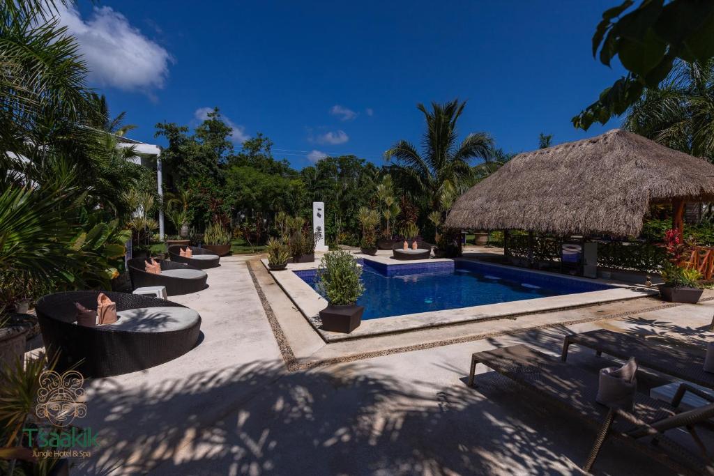 Tsaakik Jungle Hotel & Spa