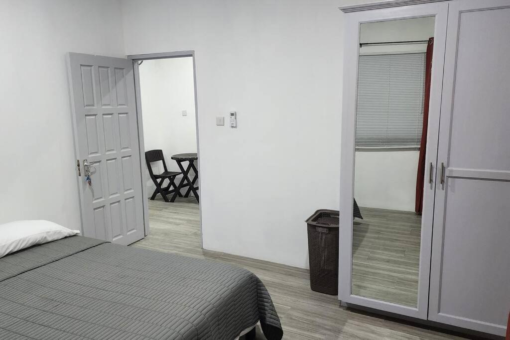 Spice Isle Apt 3 photo 3
