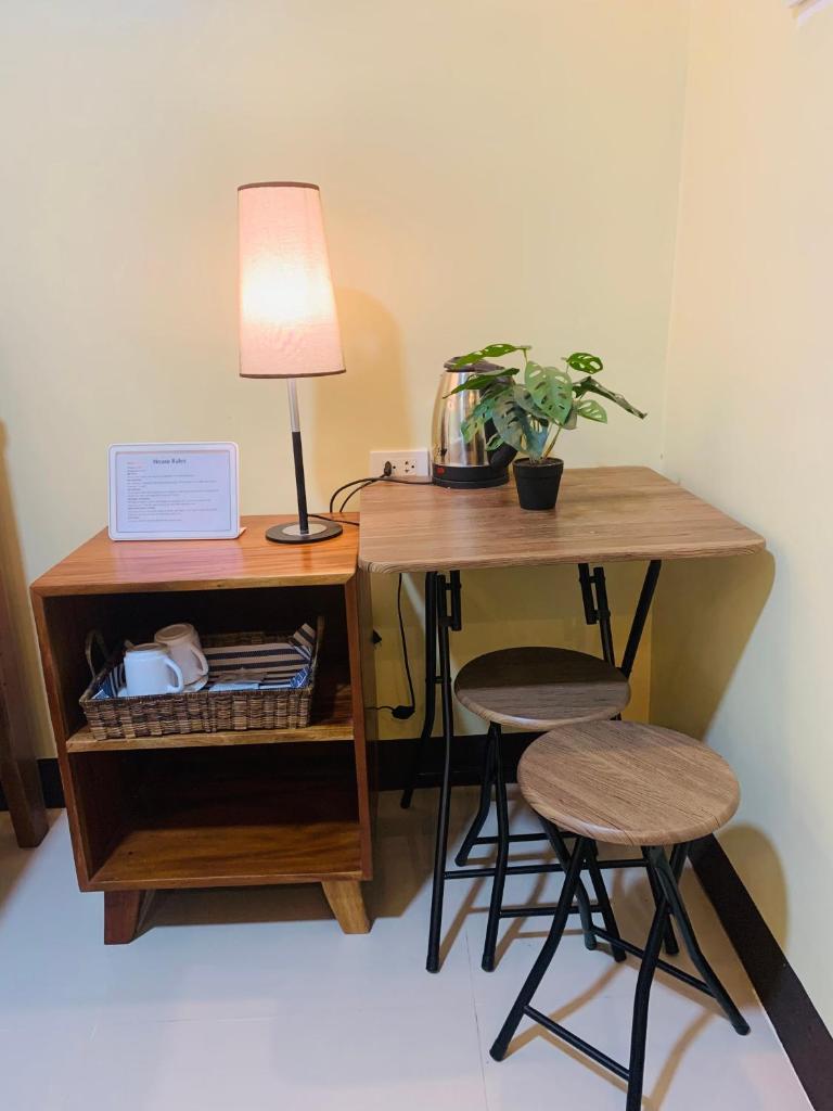 MCA Hotel Suites photo 3