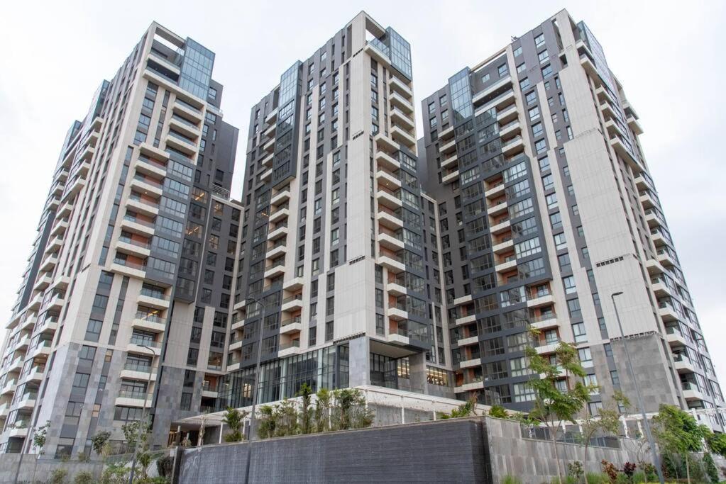 Apartment at Aeon towers