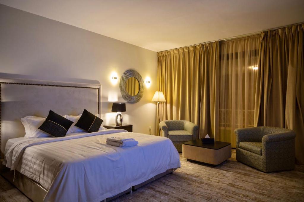 Ghodran Hotel and Resort