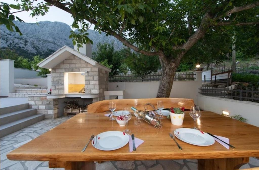 Holiday house Alina with heated Pool photo 3