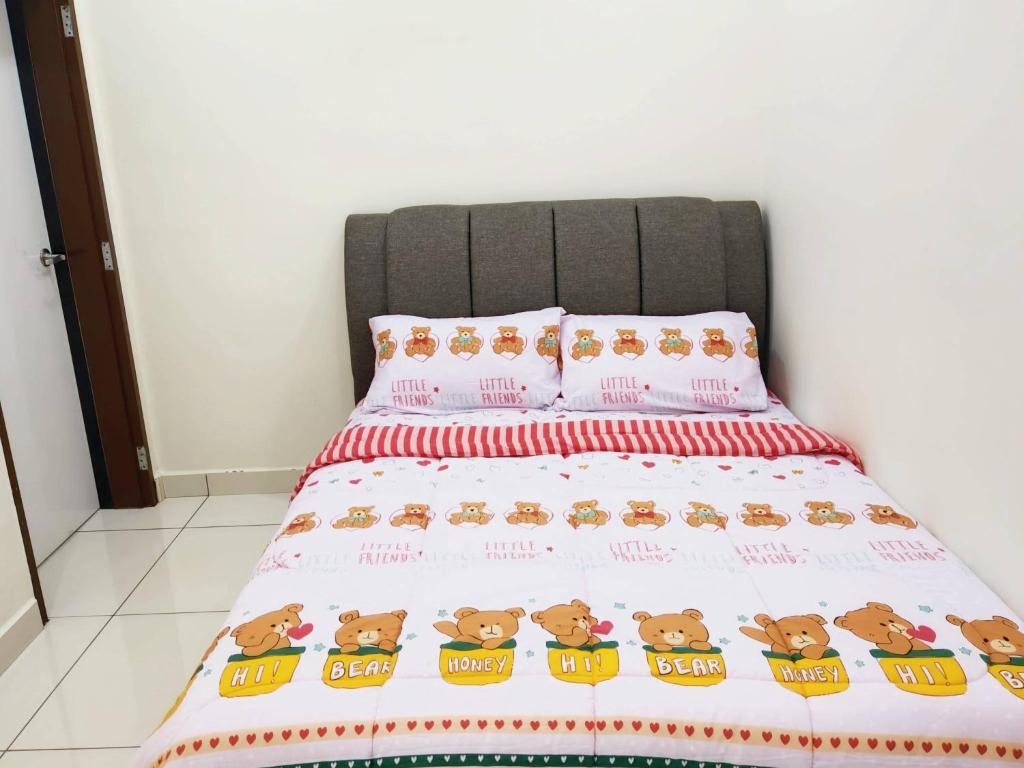 UG Homestay BP with 4 Air-Con Rooms, Netflix, Minibar & 300mbps Wi-Fi photo 4