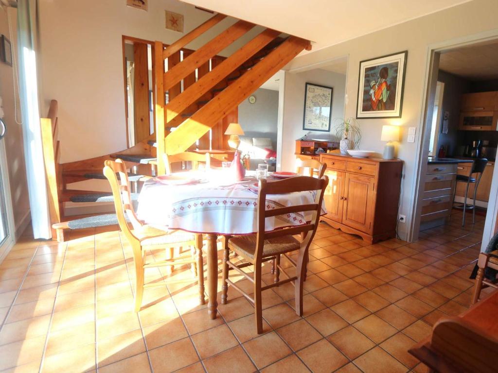 Maison Pleuven, 7 pièces, 7 personnes - FR-1-481-99 photo 2
