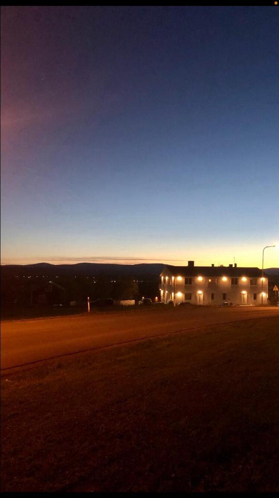 Två rum och kök mellan staden och fjället photo 1