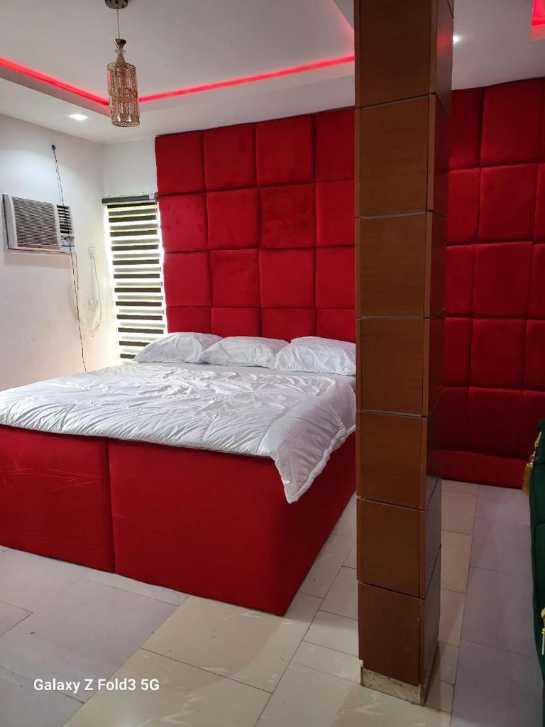 O'ffidaus J Luxury Hotel And Suites Int Ltd