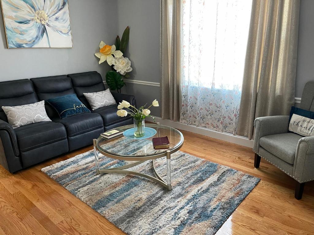 Boston Luxury 3 bedroom Private Condo photo 1